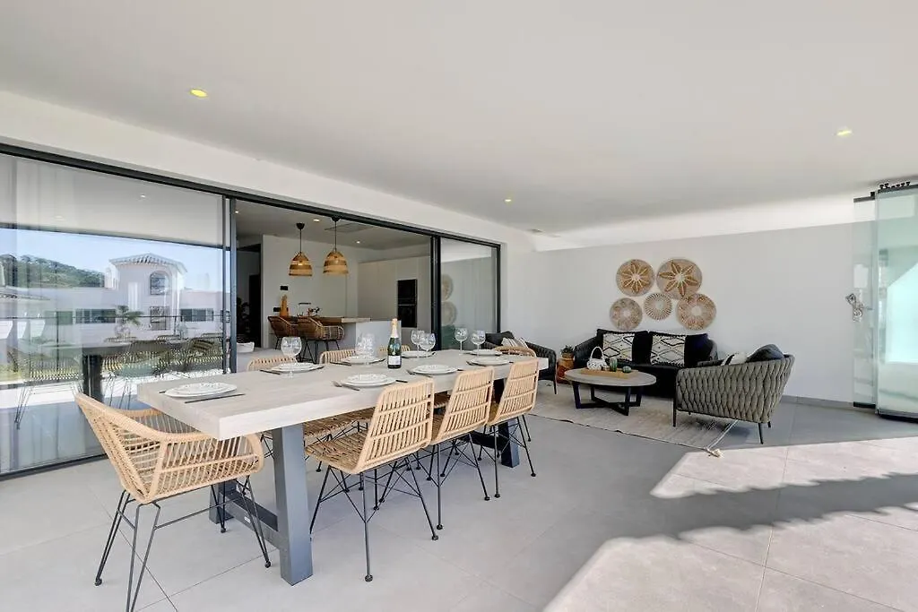 3 Bedroom Ground Floor Apartment @ Estepona Hills!